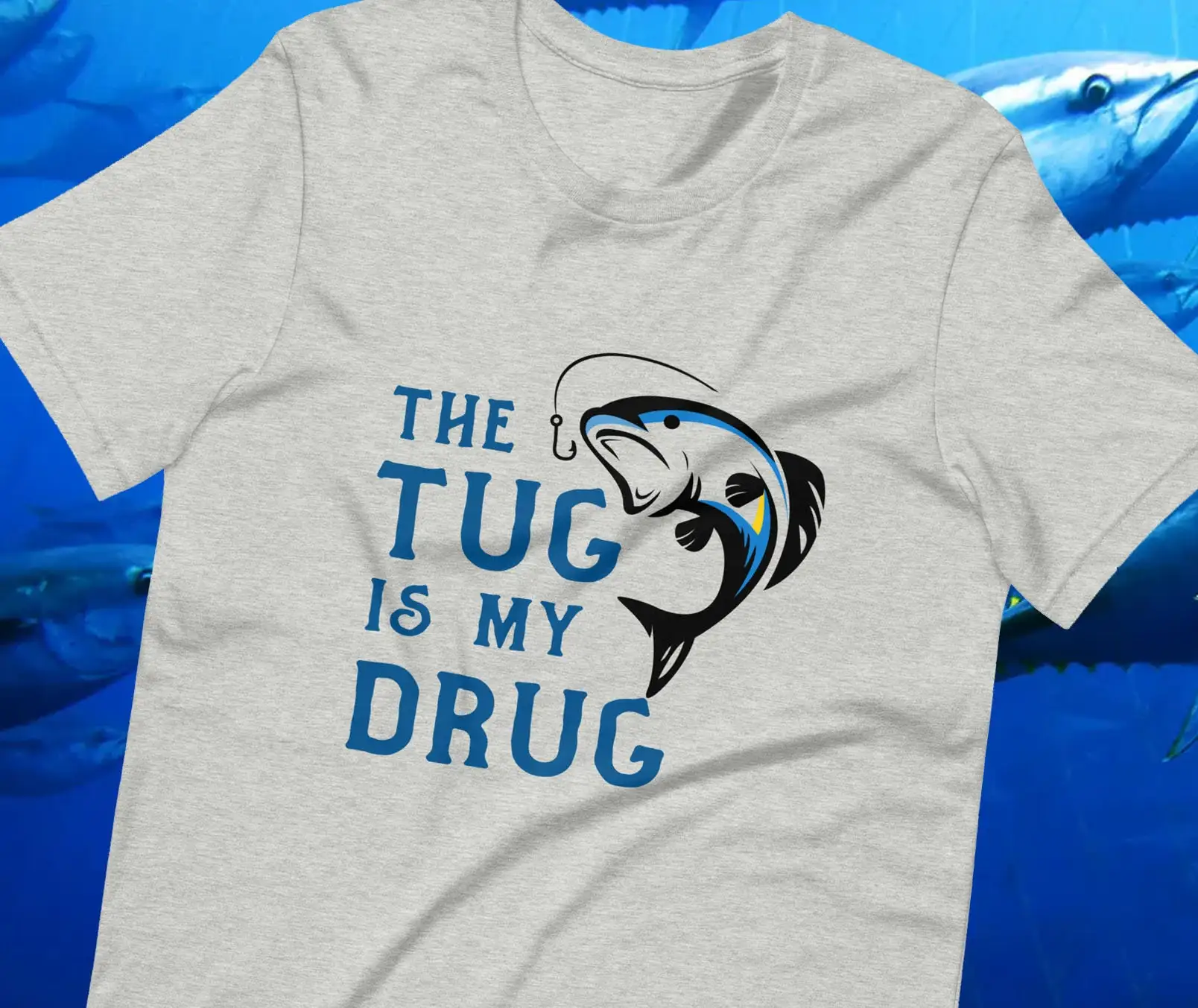 The Tug Is My Drug T Shirt Fis - Bass Fishing Lure 评论和价格